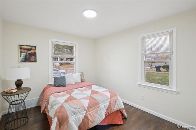 17326 Kentfield Street, Detroit, MI 48219