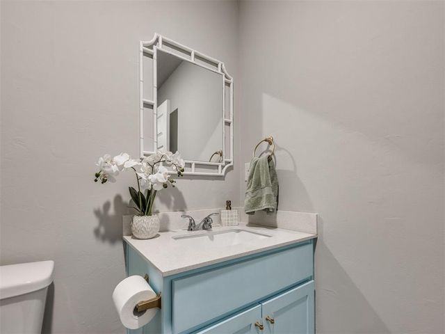 11812 Annette Place, Yukon, OK 73099