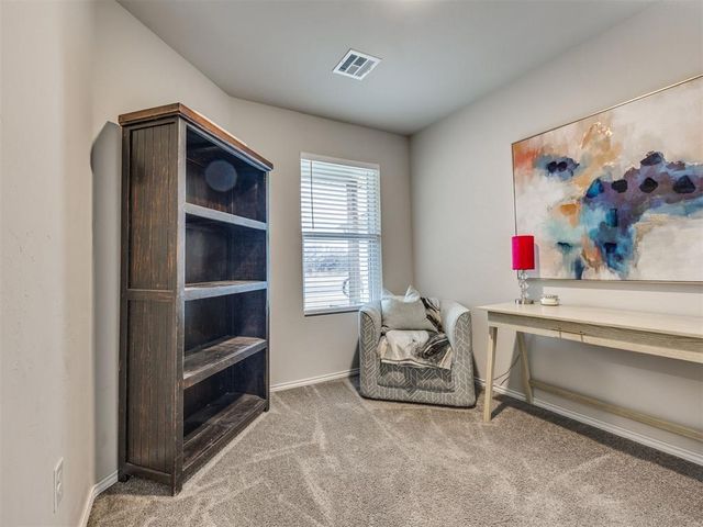 11812 Annette Place, Yukon, OK 73099