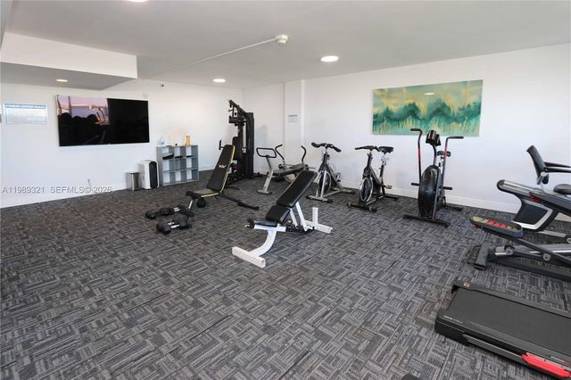 2821 N Miami Beach Blvd 2K, North Miami Beach, FL 33160