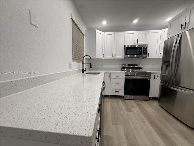 12245 SW 201st Ter, Miami, FL 33177