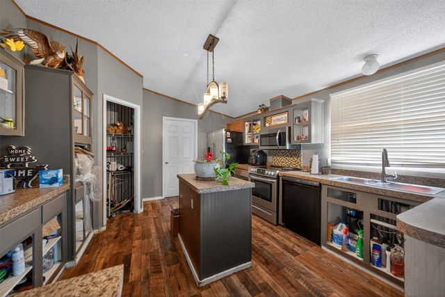 12751 County Road 1200, Malakoff, TX 75148