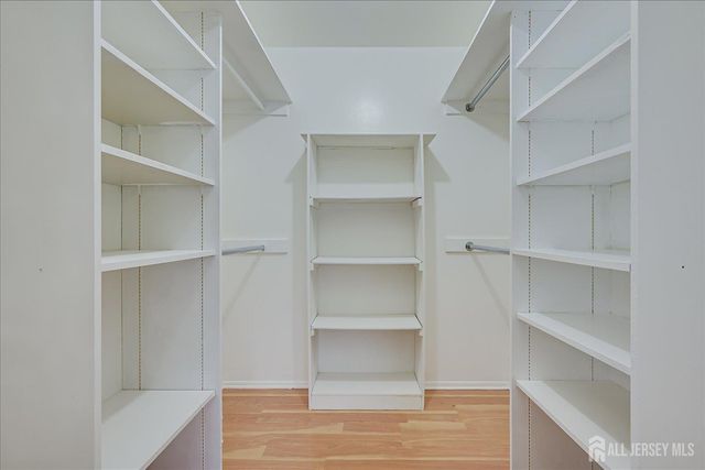 1608 Green Hollow Drive, Iselin, NJ 08830