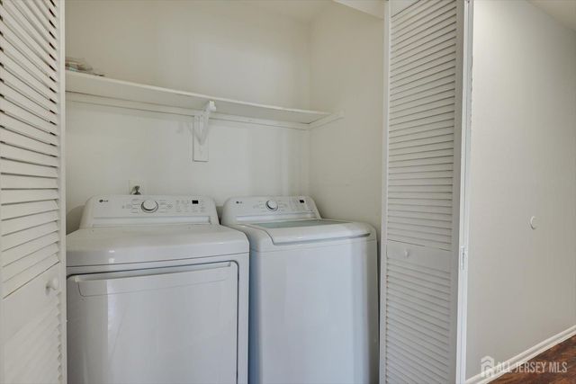 1608 Green Hollow Drive, Iselin, NJ 08830