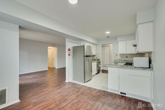 1608 Green Hollow Drive, Iselin, NJ 08830