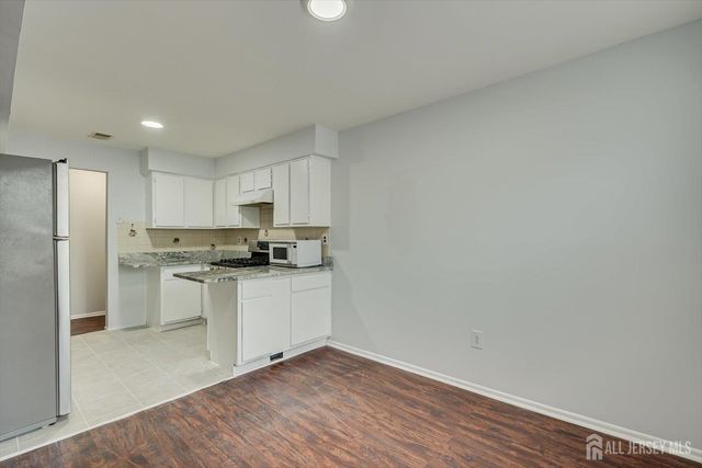 1608 Green Hollow Drive, Iselin, NJ 08830