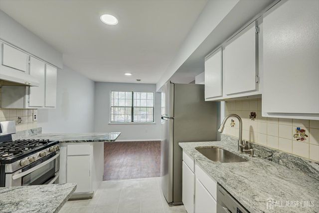 1608 Green Hollow Drive, Iselin, NJ 08830