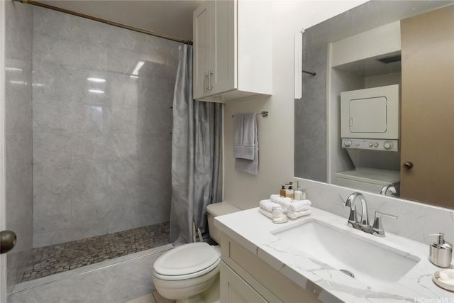 55 S Judd Street 2004, Honolulu, HI 96817