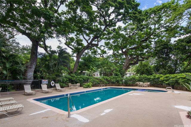 55 S Judd Street 2004, Honolulu, HI 96817