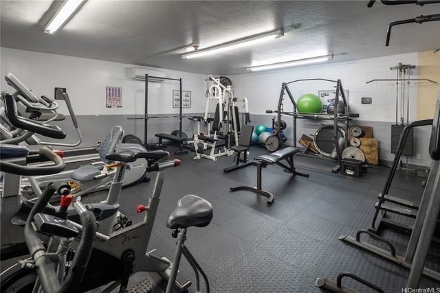 55 S Judd Street 2004, Honolulu, HI 96817