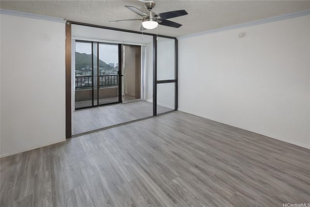 55 S Judd Street 2004, Honolulu, HI 96817