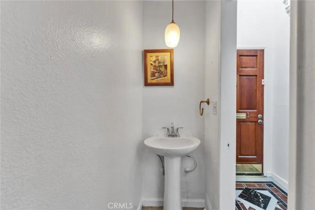 332 N 5th street, Burbank, CA 91501