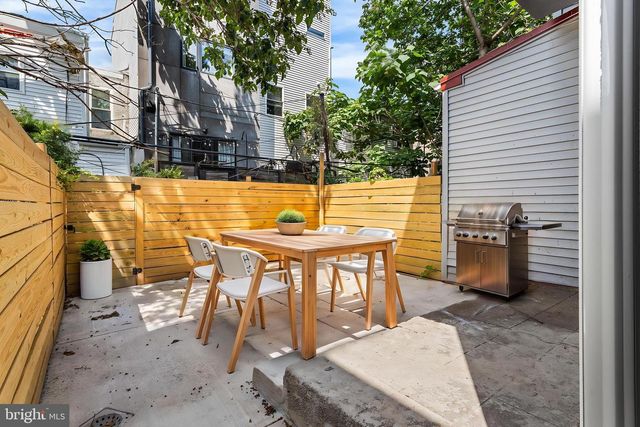 2235 TASKER ST, Philadelphia, PA 19145