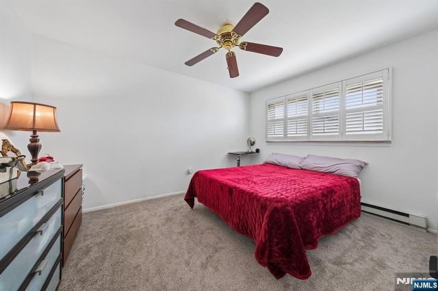 2 Caryn Place, Fairfield, NJ 07004