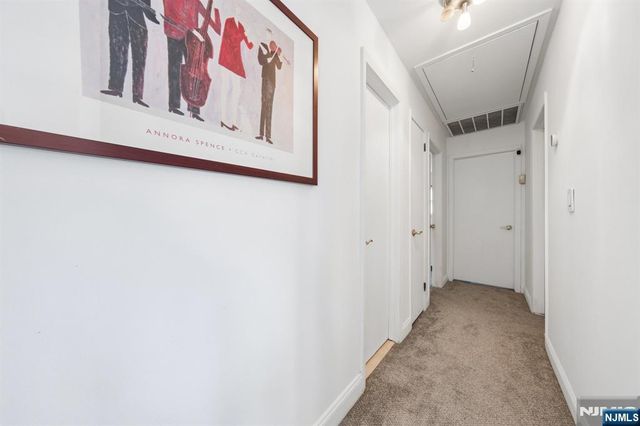 2 Caryn Place, Fairfield, NJ 07004