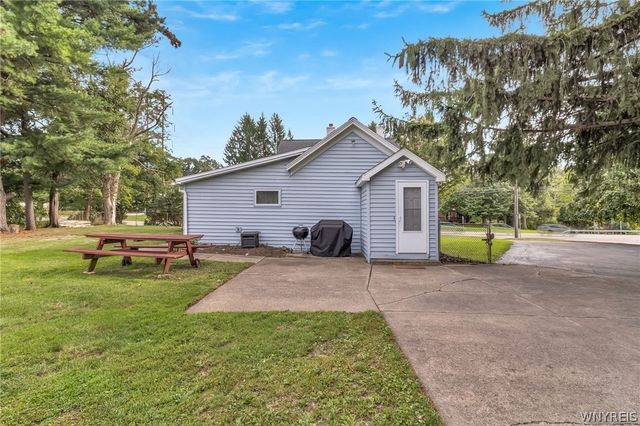 5436 Big Tree Road, Orchard Park, NY 14127