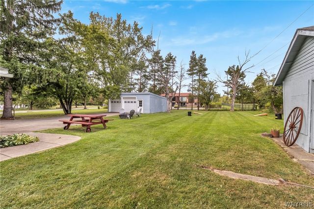 5436 Big Tree Road, Orchard Park, NY 14127