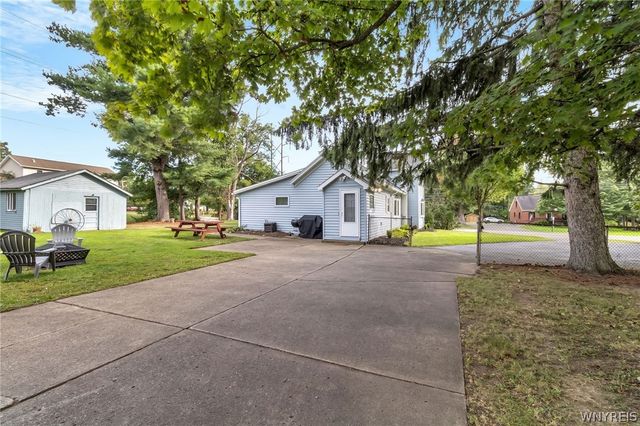 5436 Big Tree Road, Orchard Park, NY 14127