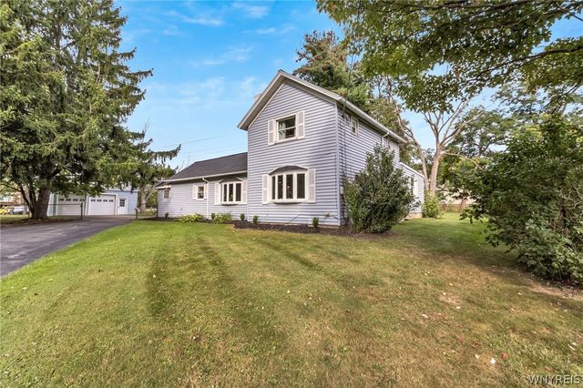 5436 Big Tree Road, Orchard Park, NY 14127