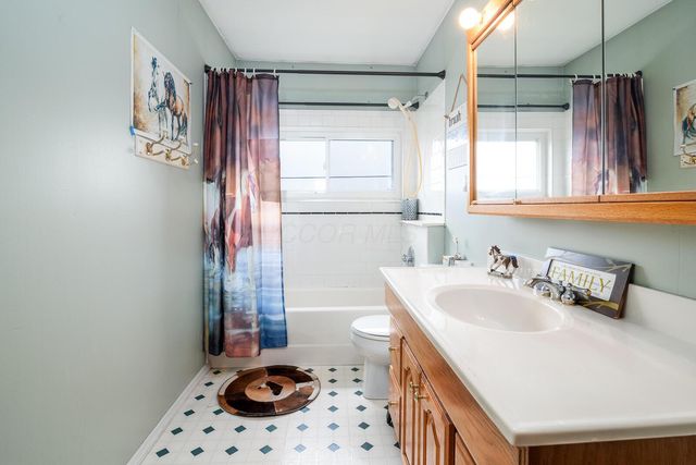 9550 Heimberger Road NW, Baltimore, OH 43105