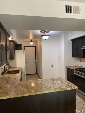 25255 Avenida Dorena, Newhall, CA 91321