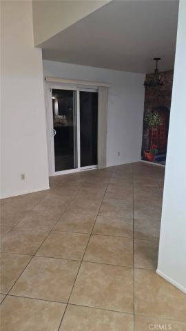 25255 Avenida Dorena, Newhall, CA 91321