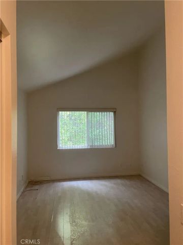 25255 Avenida Dorena, Newhall, CA 91321