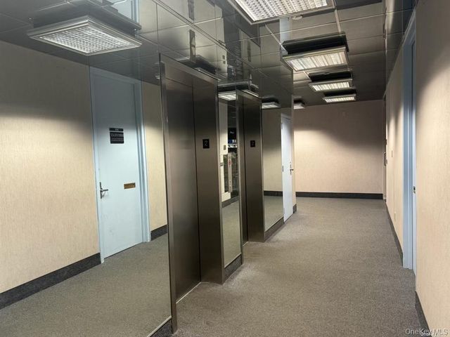 107 Northern Blvd, Great Neck, NY 11021