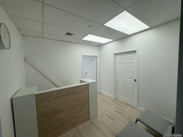 107 Northern Blvd, Great Neck, NY 11021