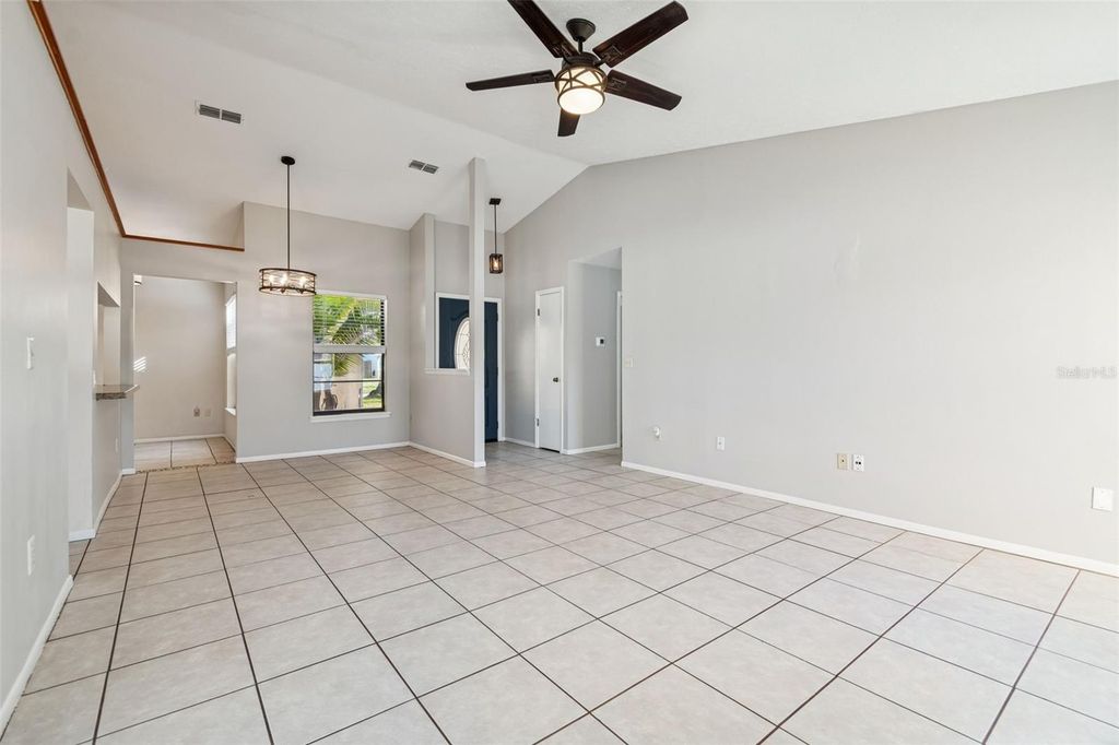 Image 12 of property listing at 1707 JILLIAN ROAD, Brandon, FL 33510