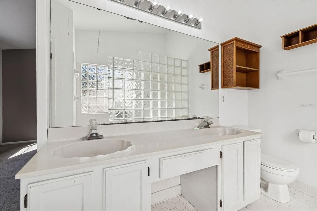 Image 27 of property listing at 1707 JILLIAN ROAD, Brandon, FL 33510