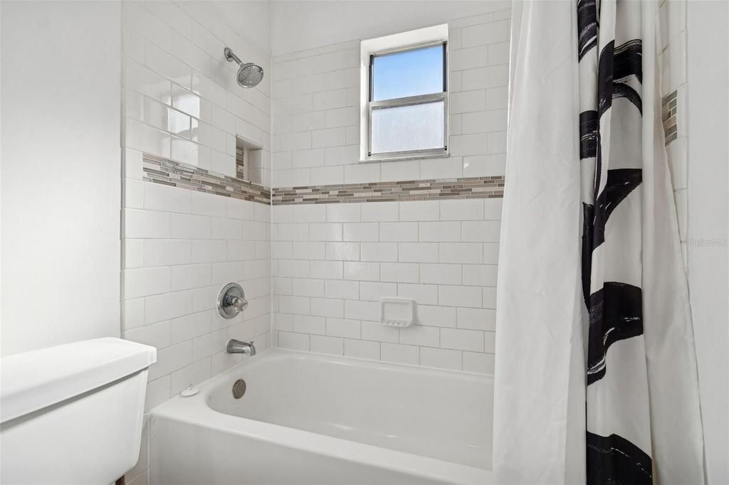 Image 31 of property listing at 1707 JILLIAN ROAD, Brandon, FL 33510