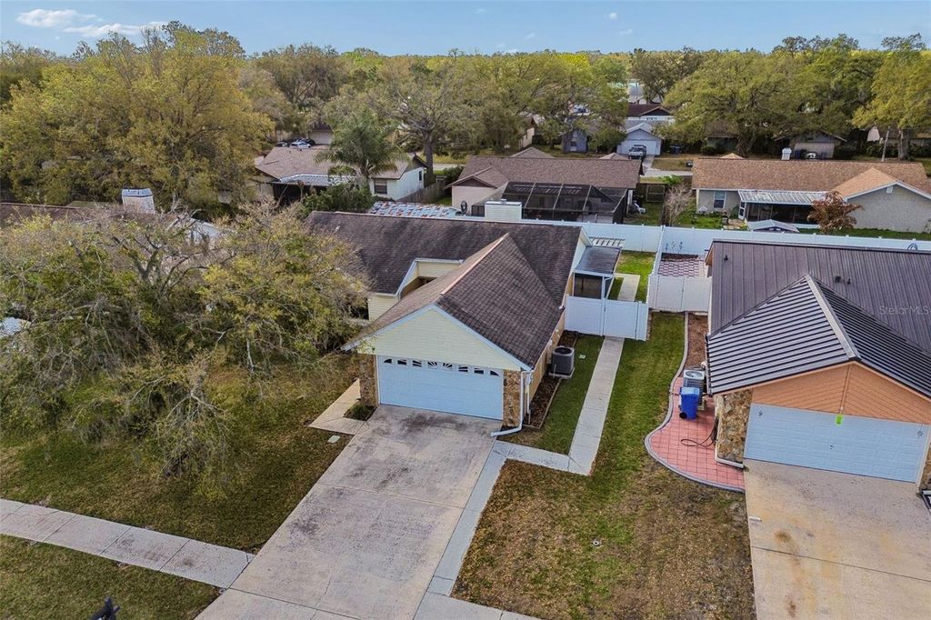 Image 46 of property listing at 1707 JILLIAN ROAD, Brandon, FL 33510