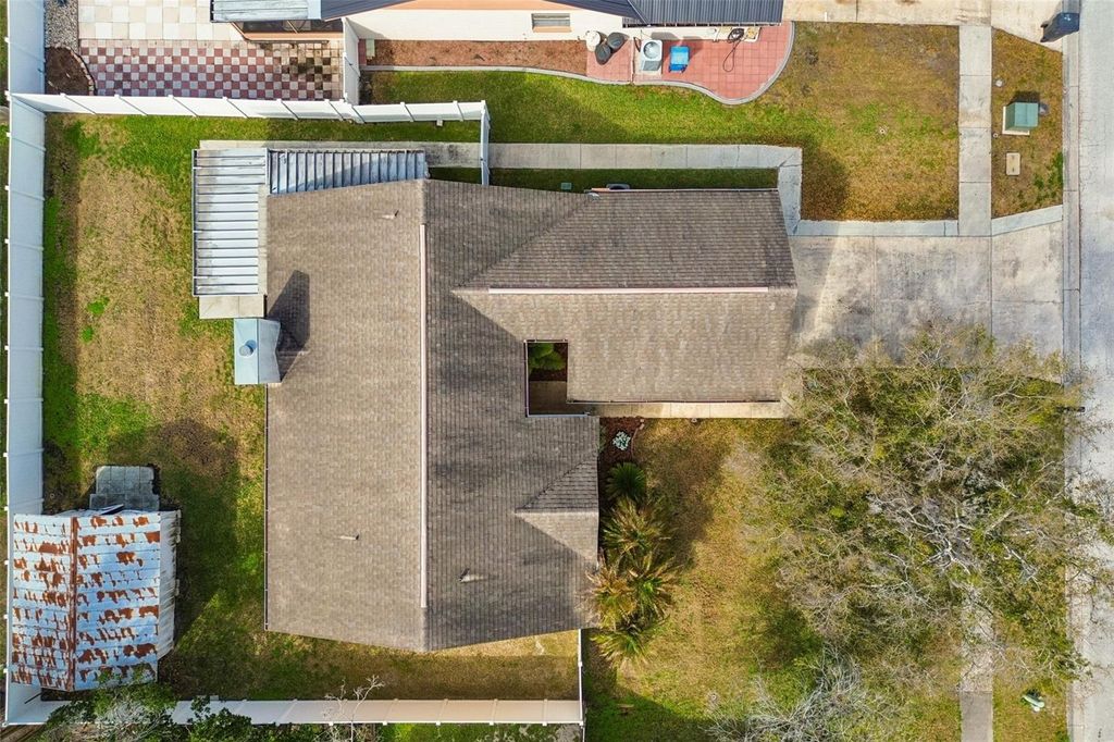 Image 47 of property listing at 1707 JILLIAN ROAD, Brandon, FL 33510