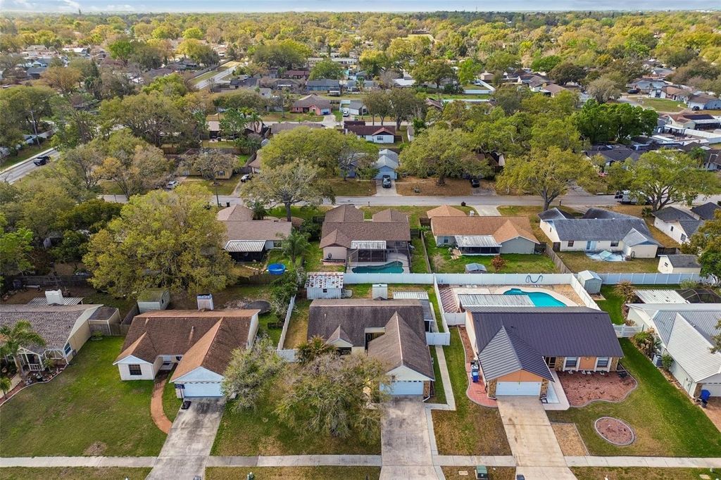 Image 48 of property listing at 1707 JILLIAN ROAD, Brandon, FL 33510