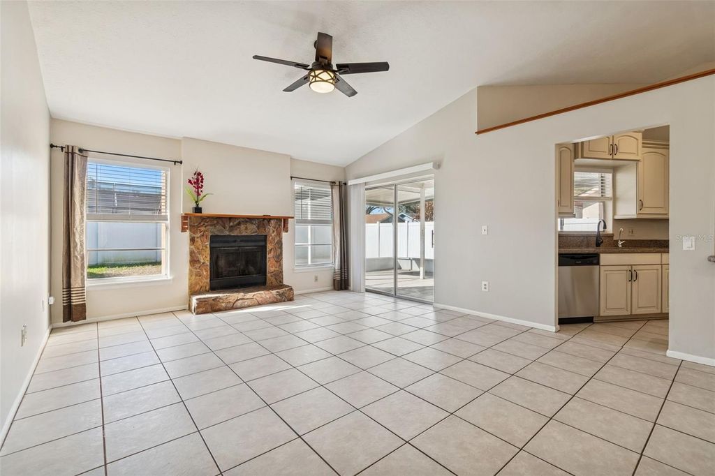 Image 9 of property listing at 1707 JILLIAN ROAD, Brandon, FL 33510