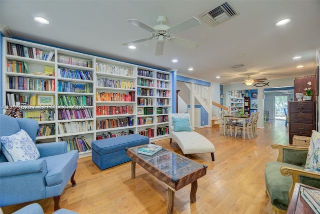 3660 N 53rd Ave, Hollywood, FL 33021