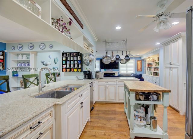 3660 N 53rd Ave, Hollywood, FL 33021