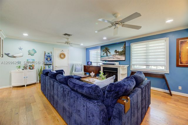3660 N 53rd Ave, Hollywood, FL 33021