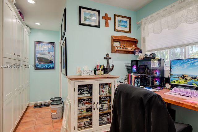 3660 N 53rd Ave, Hollywood, FL 33021