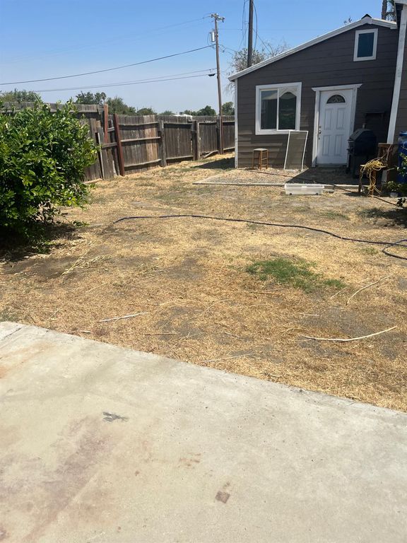 Image 4 of property listing at 2145 Dairy Avenue # A, Corcoran, CA 93212