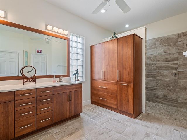 8348 BRIDGEPORT BAY CIRCLE, Mount Dora, FL 32757