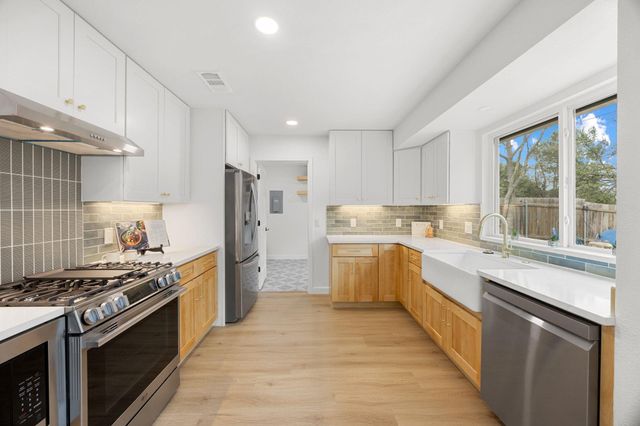 11815 Eubank DR, Austin, TX 78758