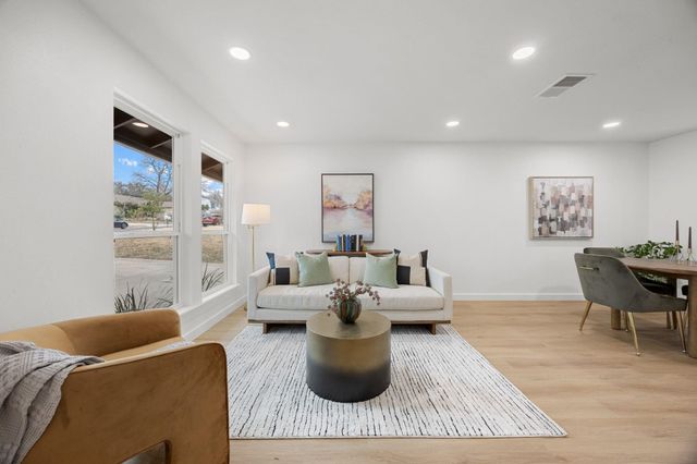 11815 Eubank DR, Austin, TX 78758