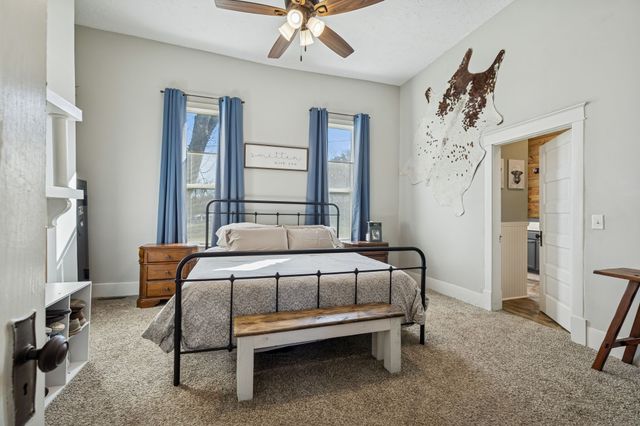 15 Switchboard Rd, Brush Creek, TN 38547