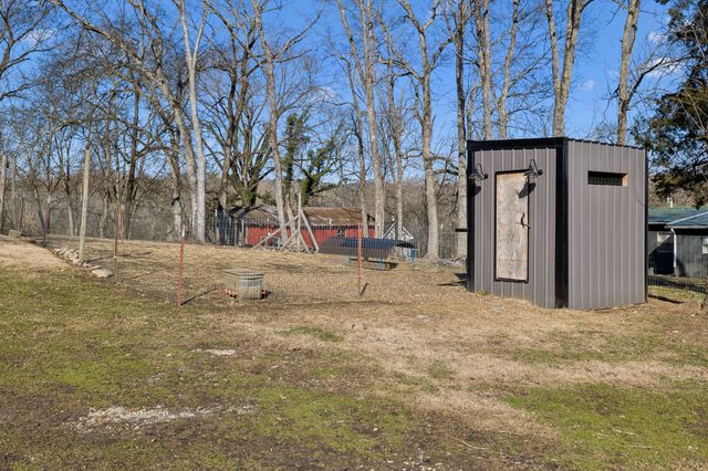 15 Switchboard Rd, Brush Creek, TN 38547