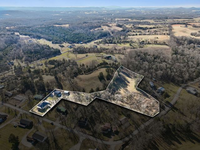 15 Switchboard Rd, Brush Creek, TN 38547