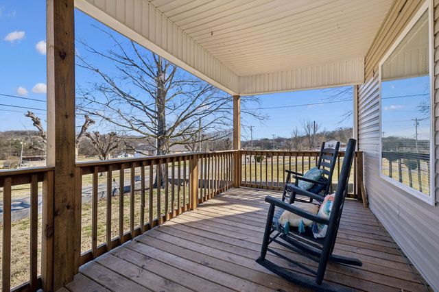 15 Switchboard Rd, Brush Creek, TN 38547