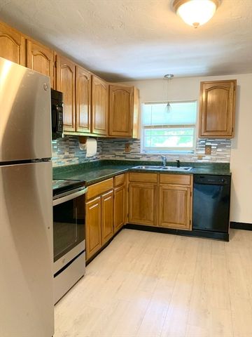 153 Commercial St 5, Braintree, MA 02184