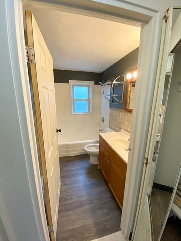 153 Commercial St 5, Braintree, MA 02184